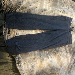 Lululemon cropped joggers